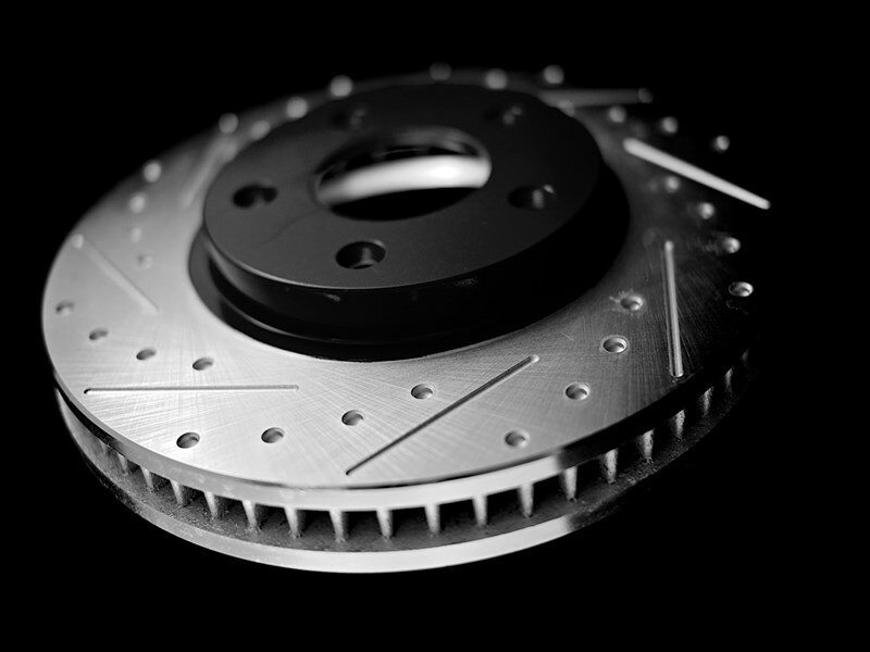 dimpled and slotted rotors. single slot and dimple brake discs